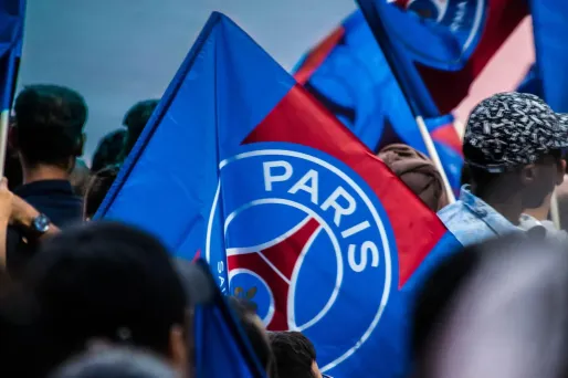 Le PSG vise la coupe et Nike casse les prix sur ses équipements officiels pour les supporters